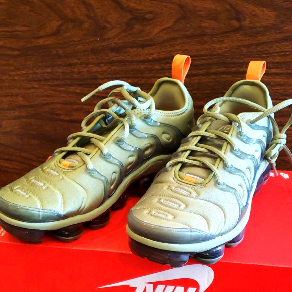 Nike Olive Green Vapormax plus